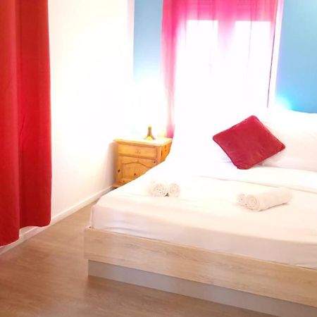 Hotel- Restaurant Le Saint Quentin Екстер'єр фото