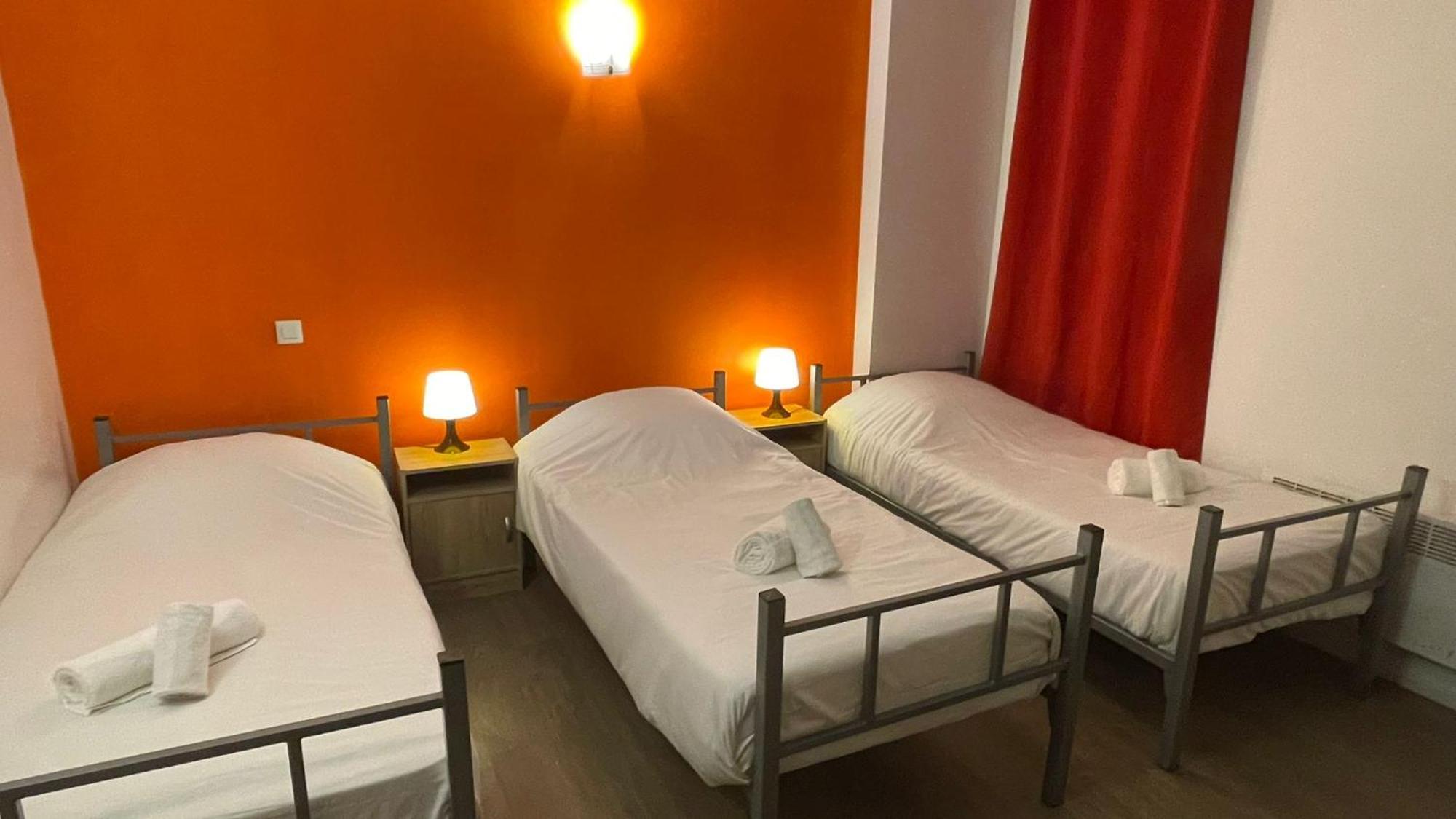 Hotel- Restaurant Le Saint Quentin Екстер'єр фото